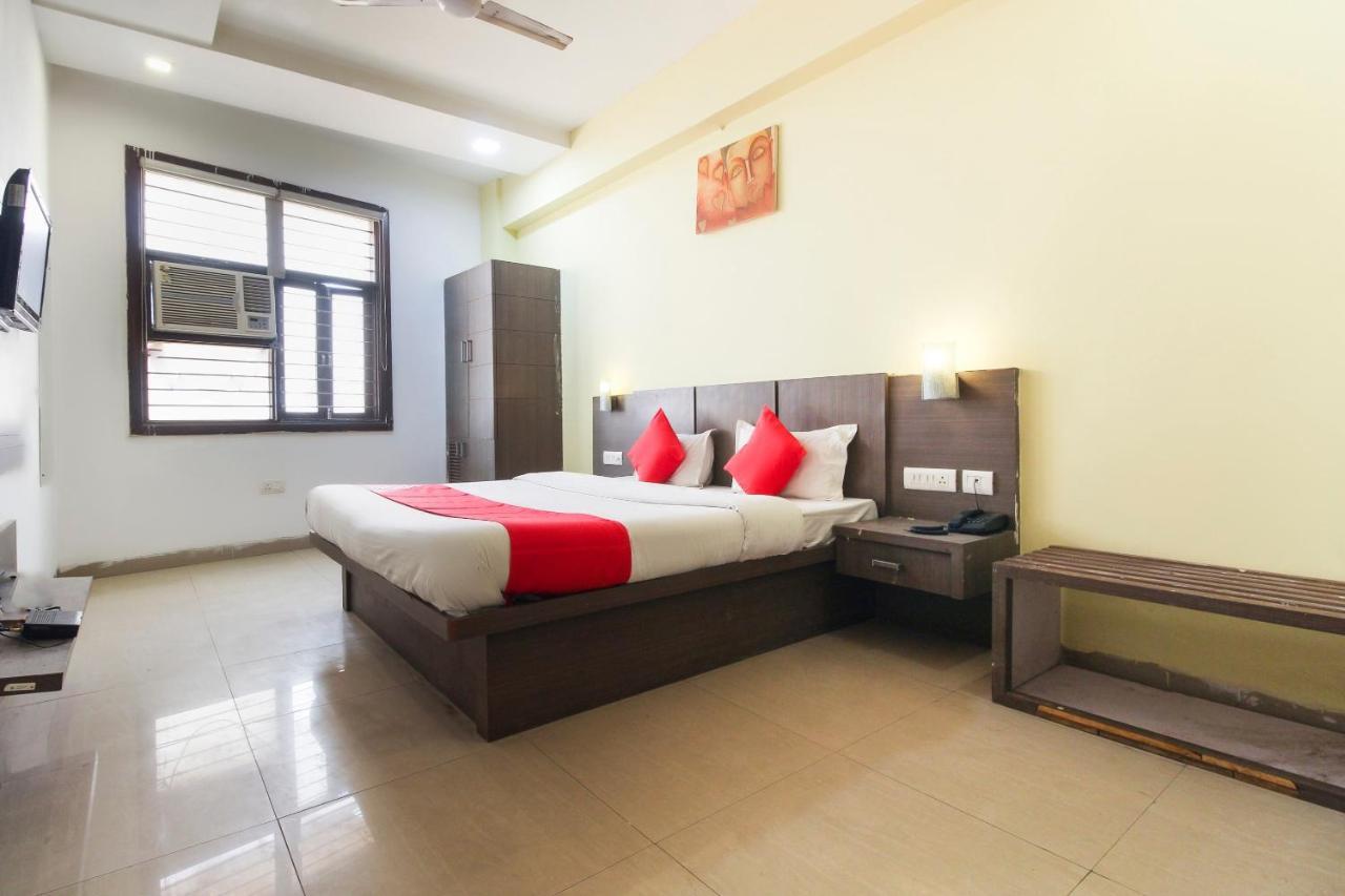 אגרה Oyo 67810 Hotel Lals Inn מראה חיצוני תמונה